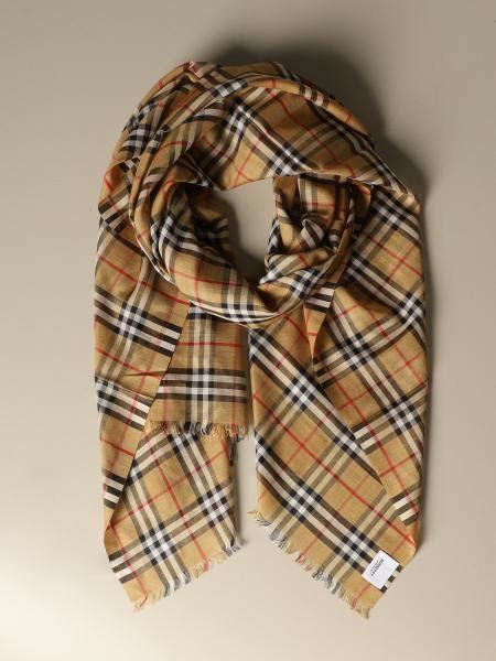 foulard burberry seta prezzo|La sciarpa Burberry .